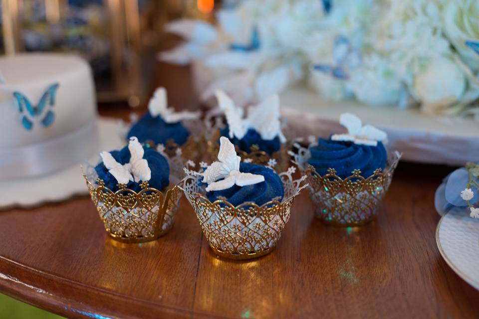 Cupcakes azules y dorados