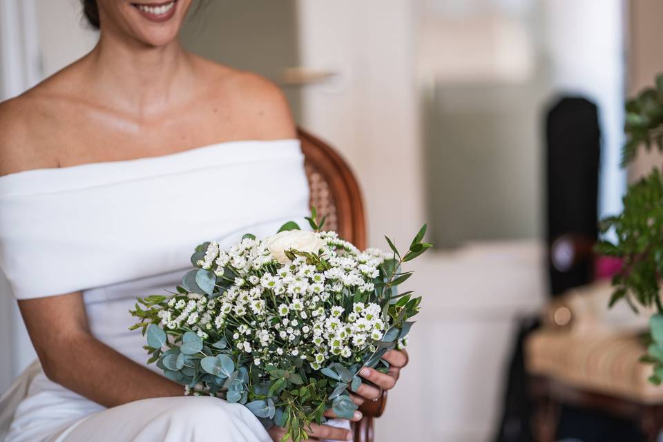 Vestido y ramo novia