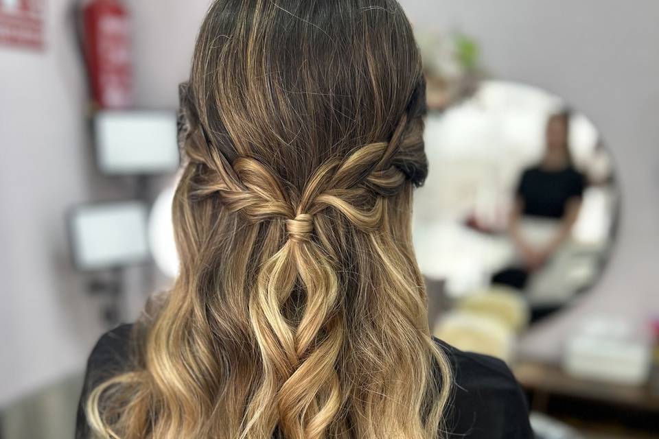 Semirecogido con ondas