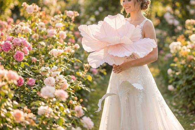 Novia entre flores