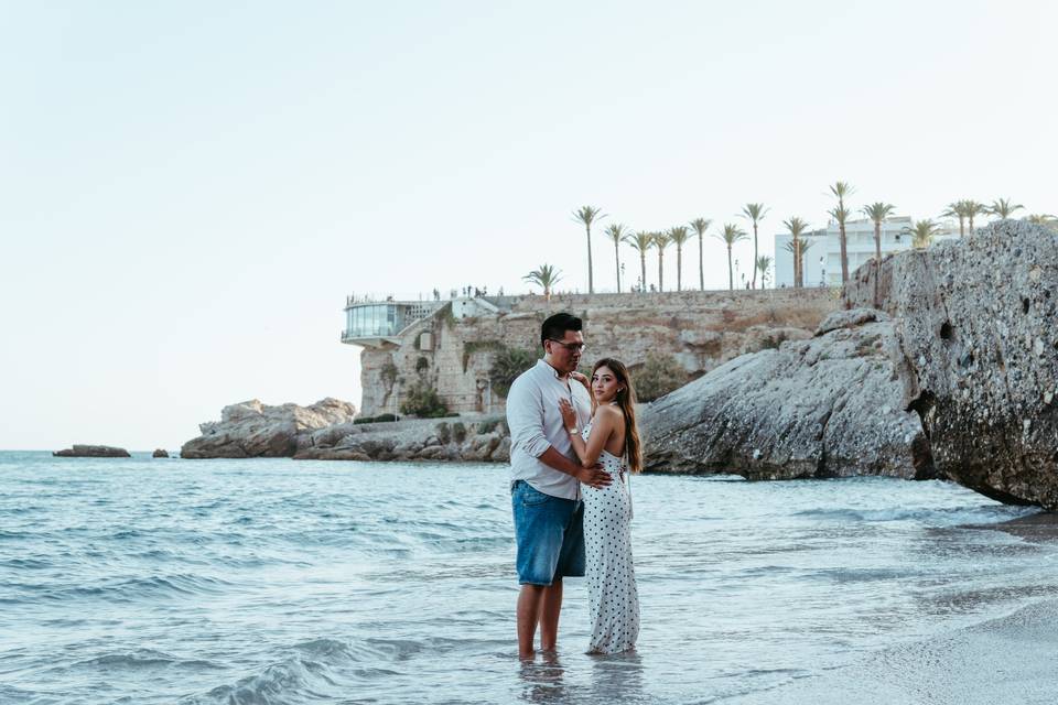 R & C
