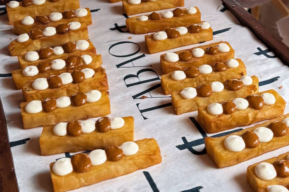 Bravas