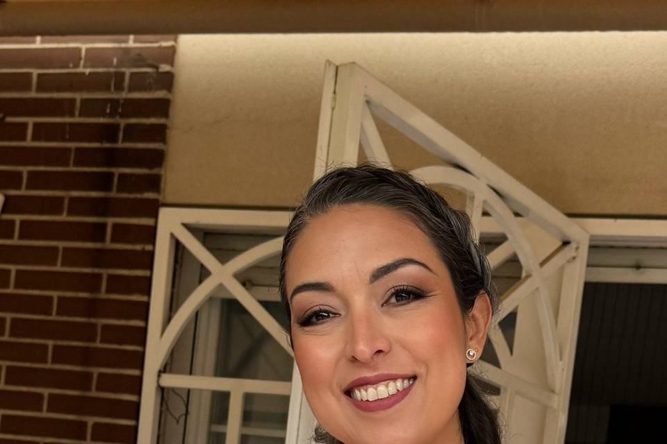 Maquillaje y peinado novia