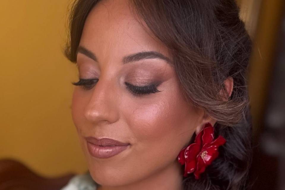 Maquillaje y peinado invitada