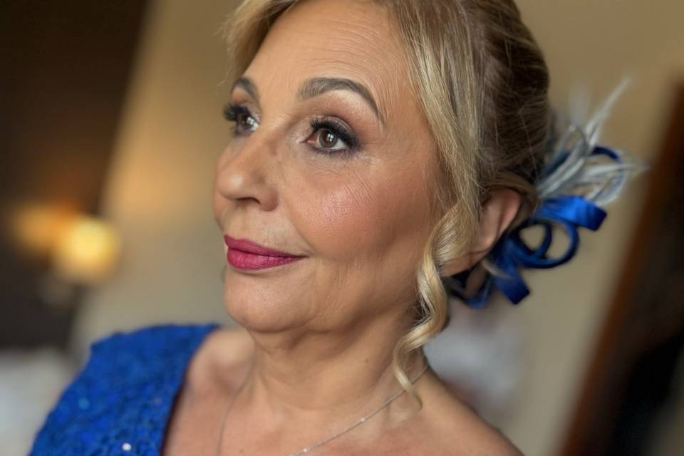 Maquillaje y peinado invitada