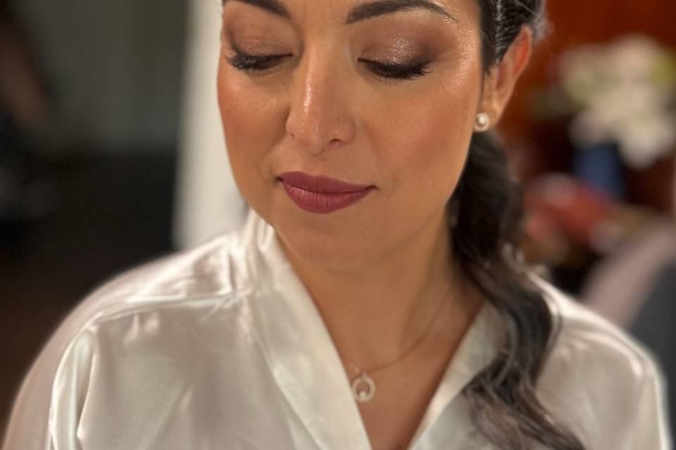 Maquillaje y peinado novia
