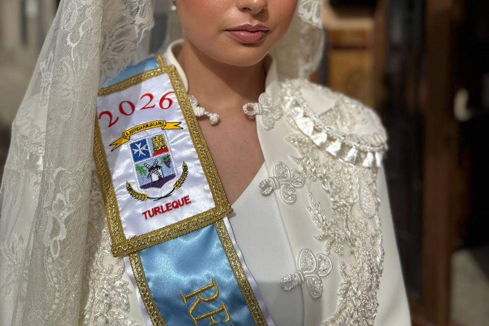 Maquillaje Reina