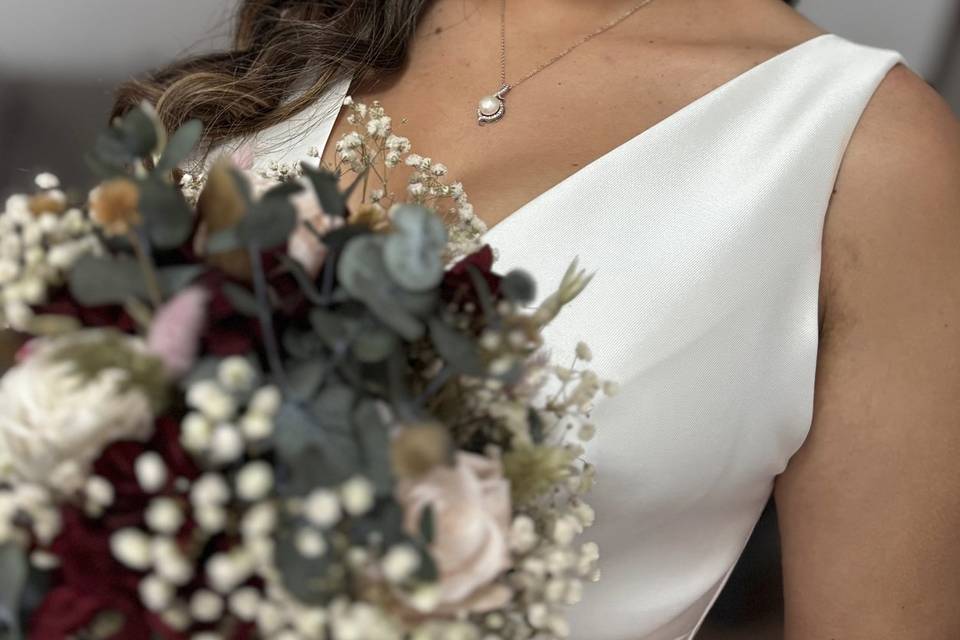 Maquillaje y peinado novia