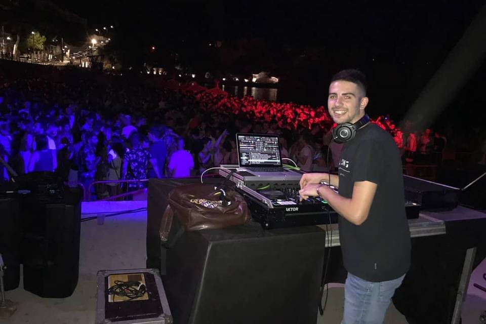 DJ en acción