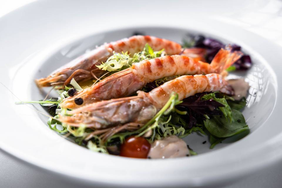 Ensalada de langostinos