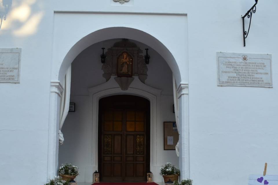 Puerta iglesia