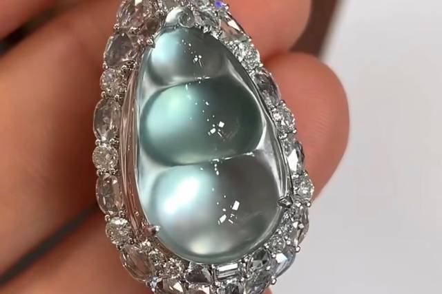 Diamantes y jadeíta