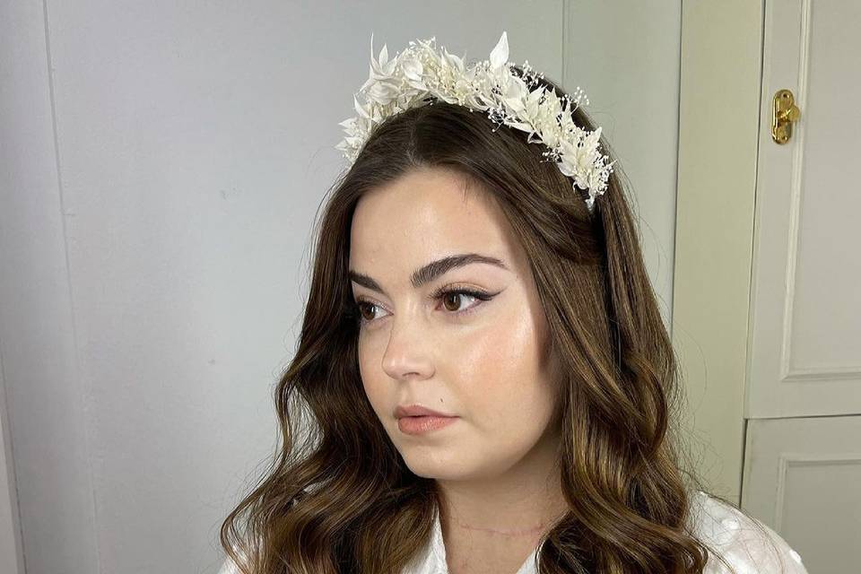 Peinado y maquillaje de novia