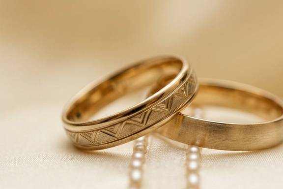 Alianzas de boda elegantes