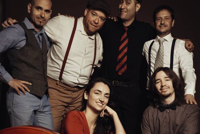 Dos Cuatro Band