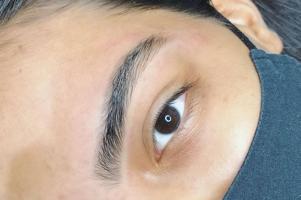 Diseño de cejas