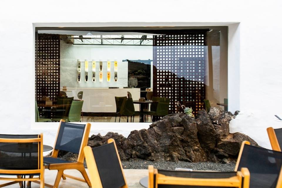 Wine BAR