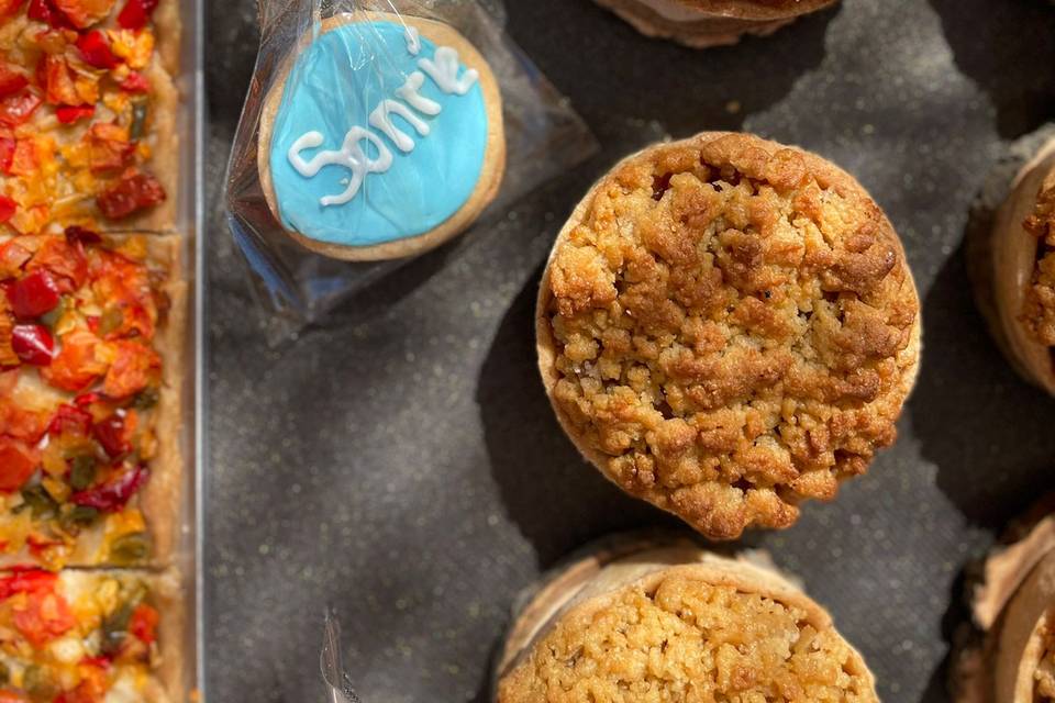 Tartaletas, galletas y coca