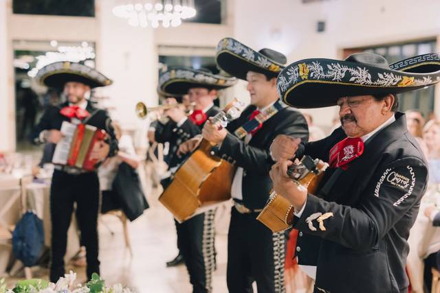 ¡Fiesta y tradición!