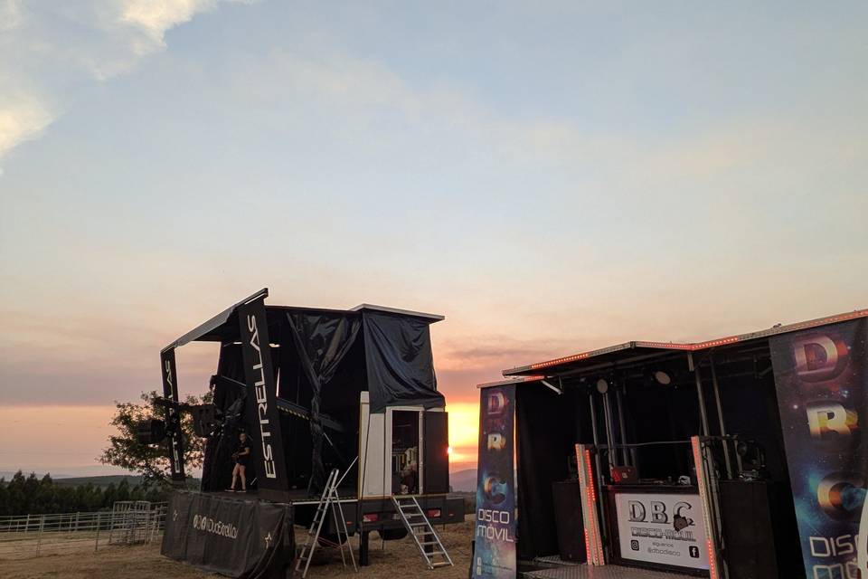 Escenario móvil verbena