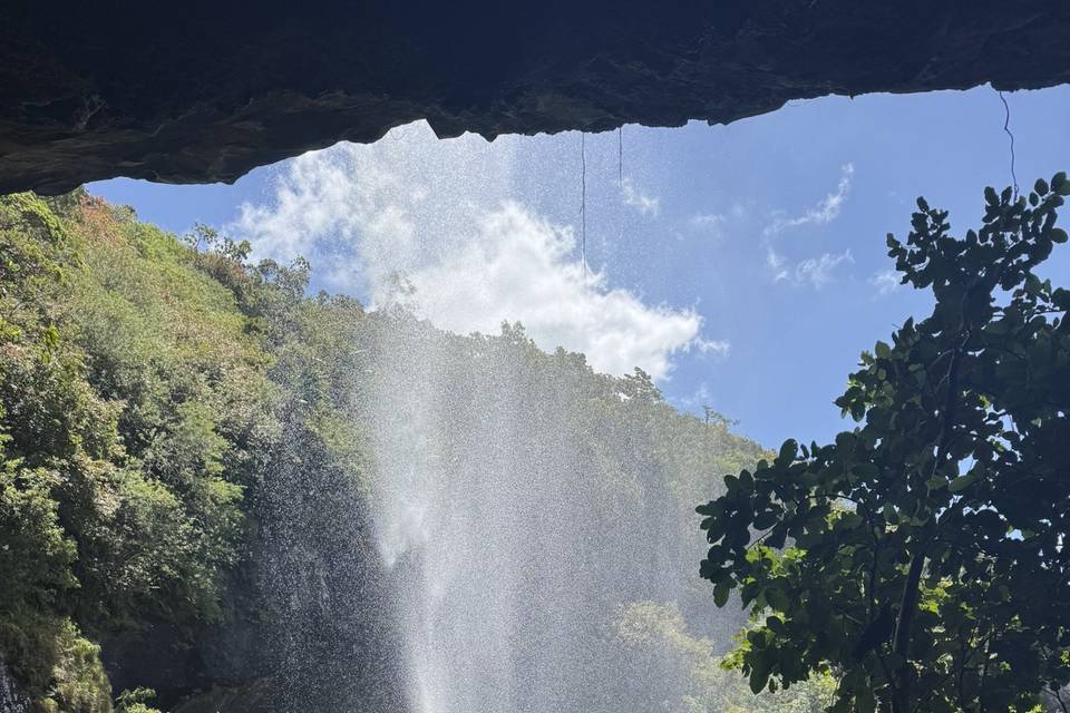 Cascada Tamarin desde dentro