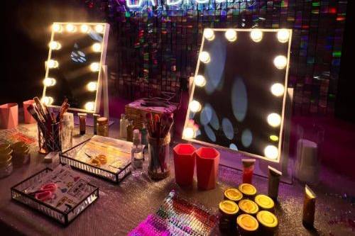 Glitter bar