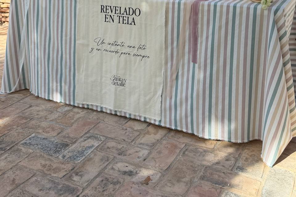 Revelado en tela