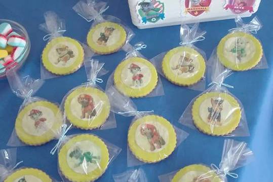 Galletas y brochetas personalizadas