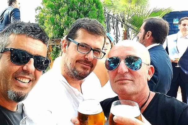 La Huella Versiones