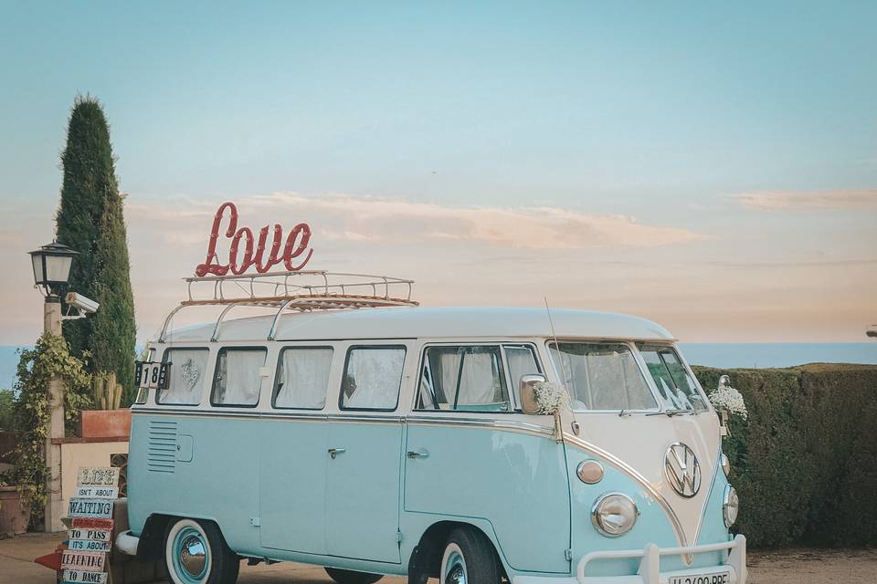 Kombi with Love