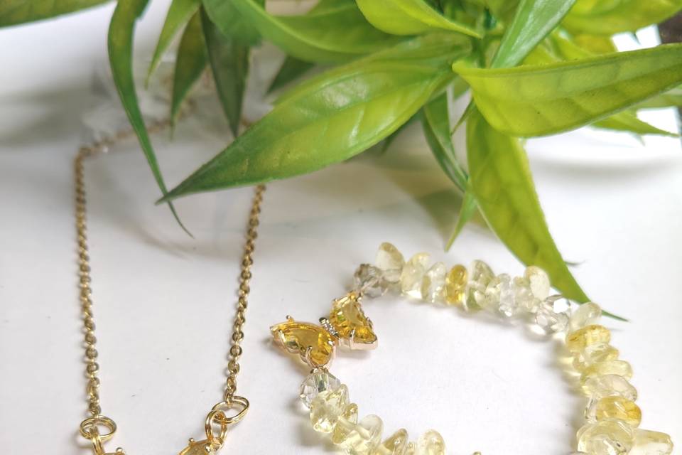 Pulseras y collares