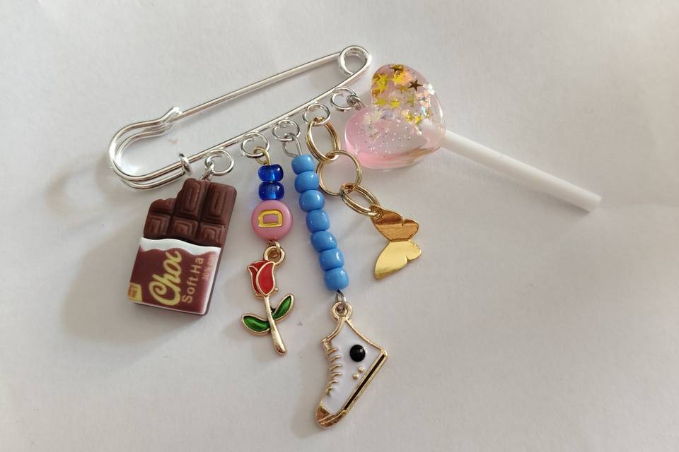 Broches