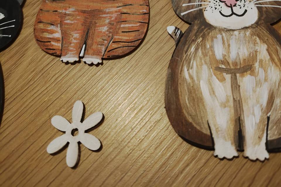 Gatos pintados a mano