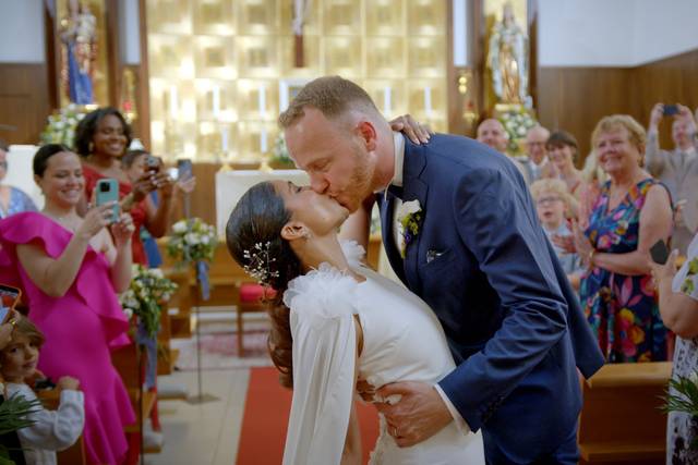 Beso capilla Paola&Ronan