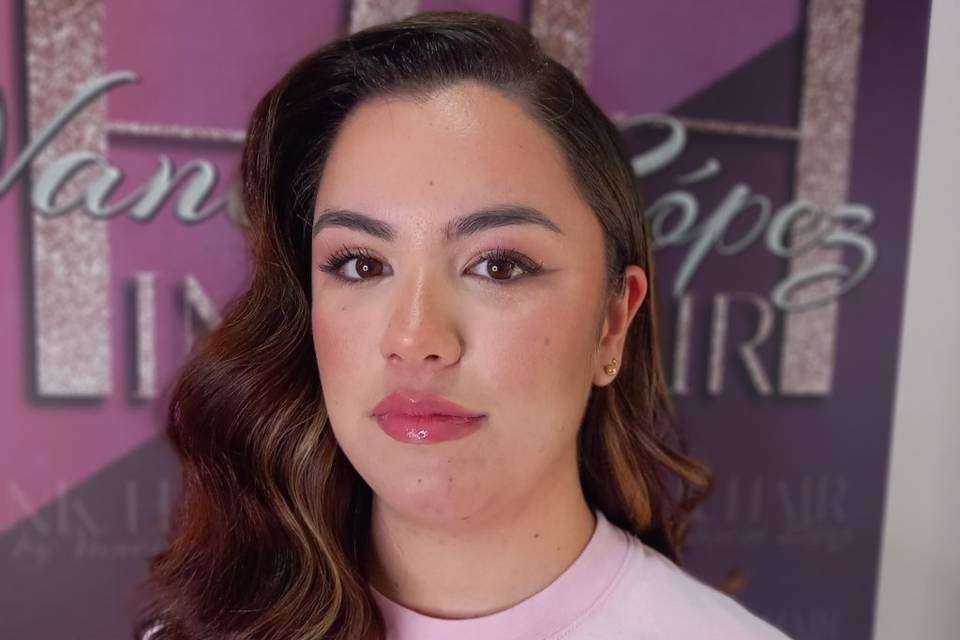 Maquillaje ondas glam