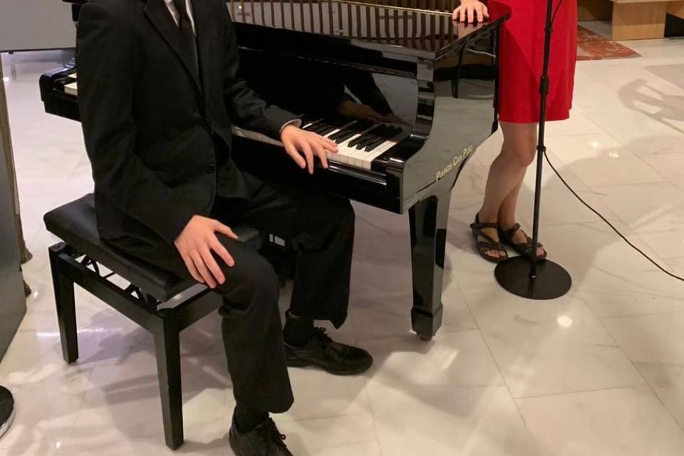 Laura & Rémi Duo