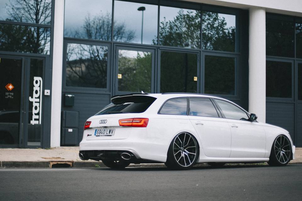 Audi A6 Avant