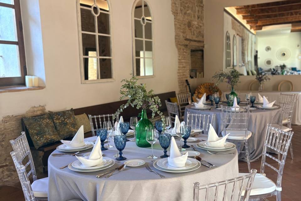 Cena elegante en entorno unico