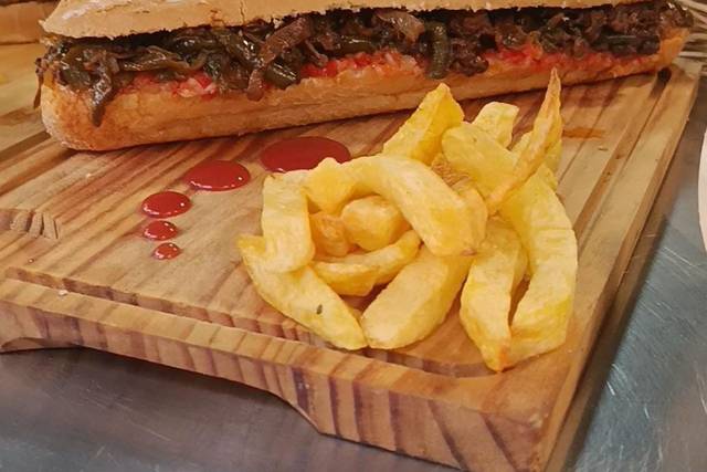 Bocadillo de asado