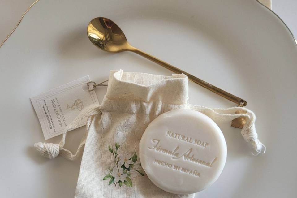 Detalles invitados