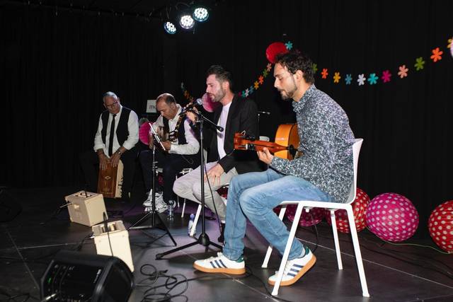 Alairé, rumbas y sevillanas