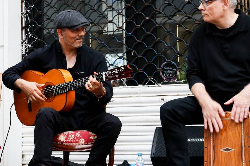 Alairé, rumbas y sevillanas