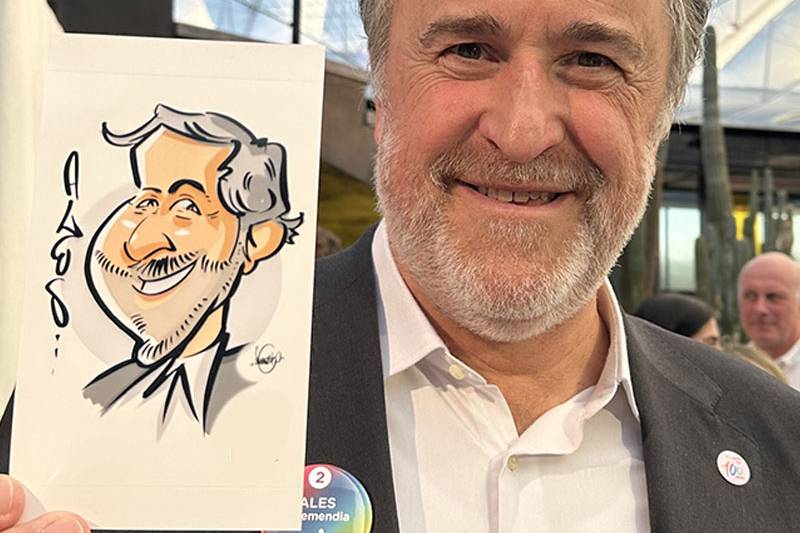 Familiar con su dibujo