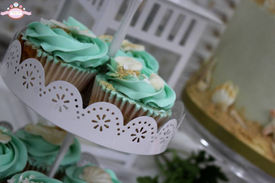 Detalles de una tarta de boda