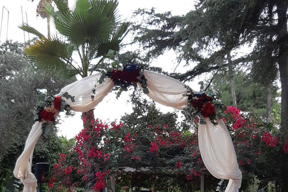 Decoración arco para ceremonia