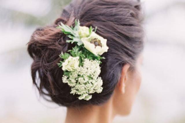 Recogido con flores naturales