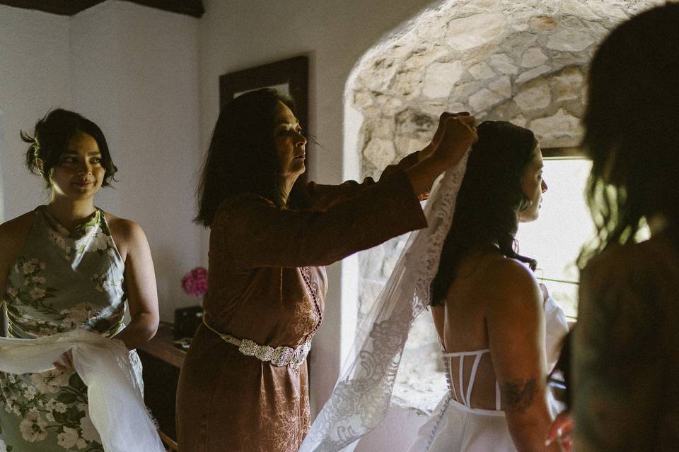 Últimos detalles de la novia