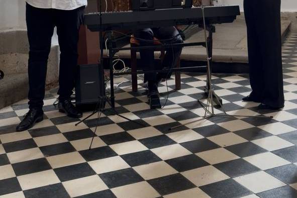 Violín, viola y piano