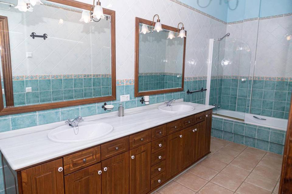 6 Baños