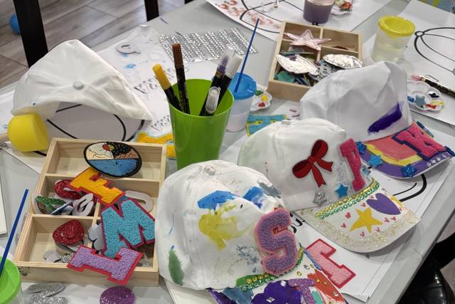 Taller creativo lleno de color